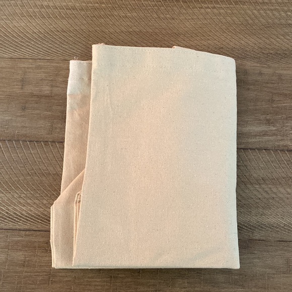 NEW Vogue 2022 Canvas Tote - Picture 3 of 3